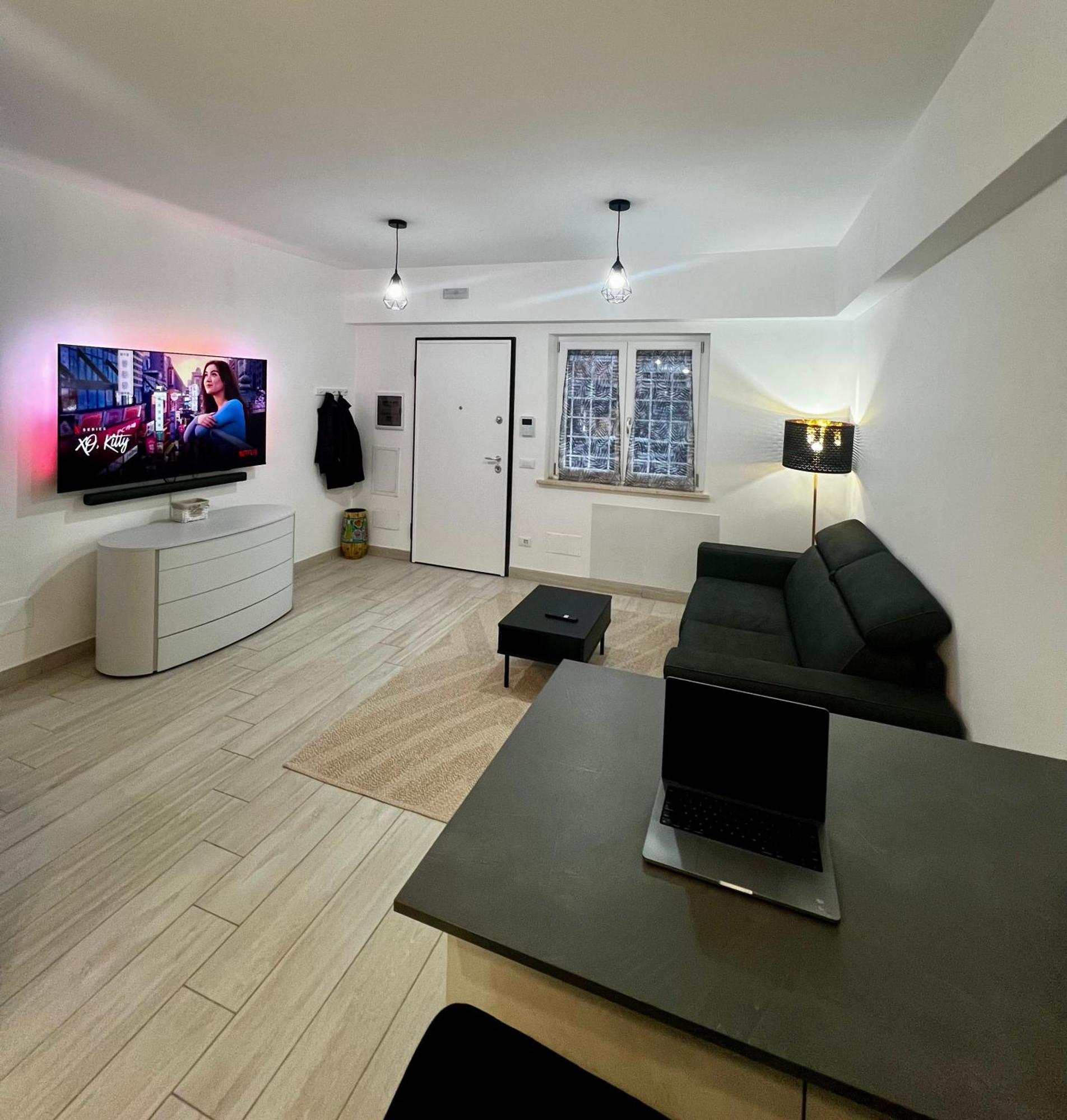 Appartamento Elegant & Spacious 2br 2ba Unit With Private Patio Roma