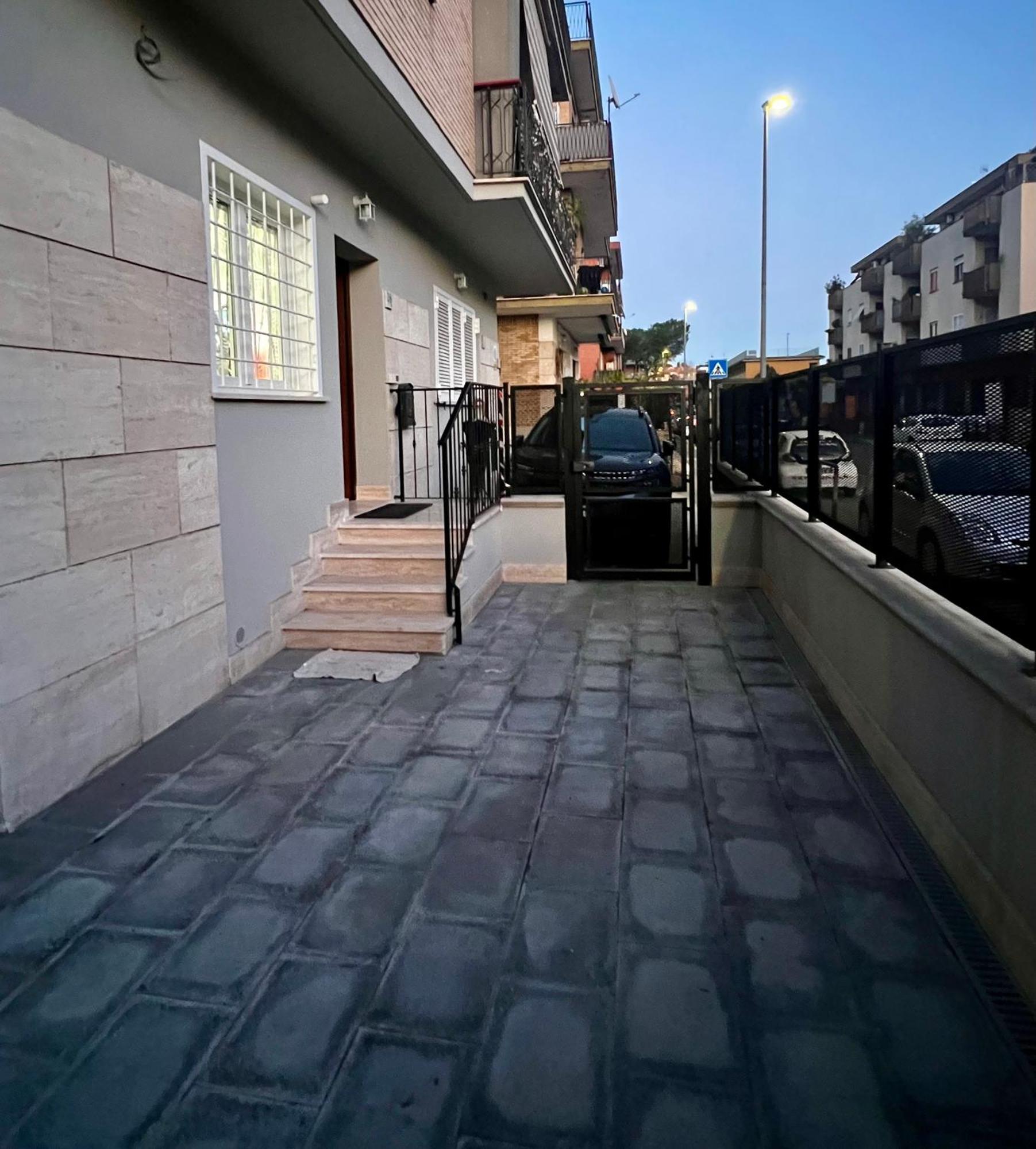 Elegant & Spacious 2br 2ba Unit With Private Patio Roma