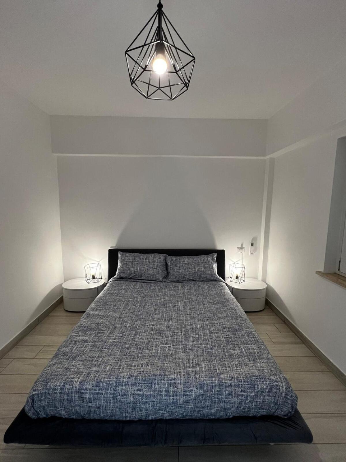 Elegant & Spacious 2br 2ba Unit With Private Patio Appartamento