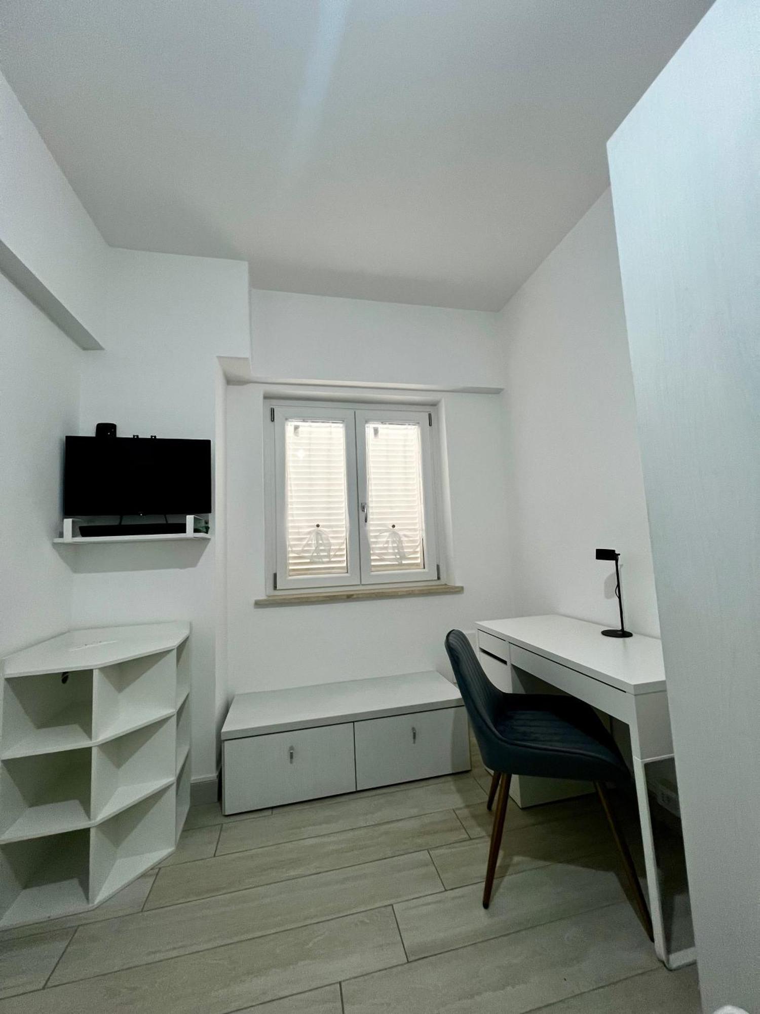 Elegant & Spacious 2br 2ba Unit With Private Patio Appartamento *